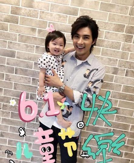 贺军翔女友照片,清新脱俗气质出众